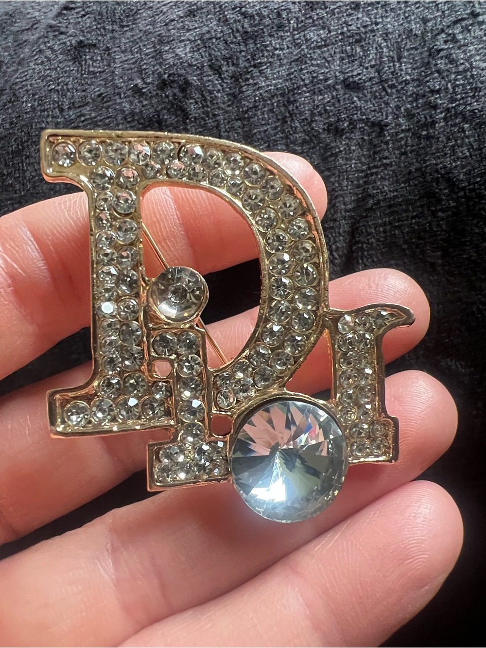 Dior Gold-tone Crystal 'Di' Logo Brooch with Clear Rhinestones - Picture 5 of 7